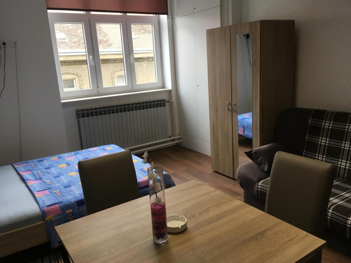Centar Oaza Apartment Zagreb Luaran gambar